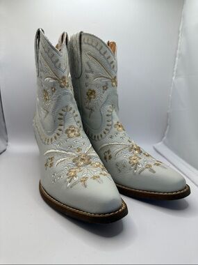 Dingo 1969 Primrose Leather Booties